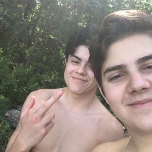 Meet your Posher, Cj